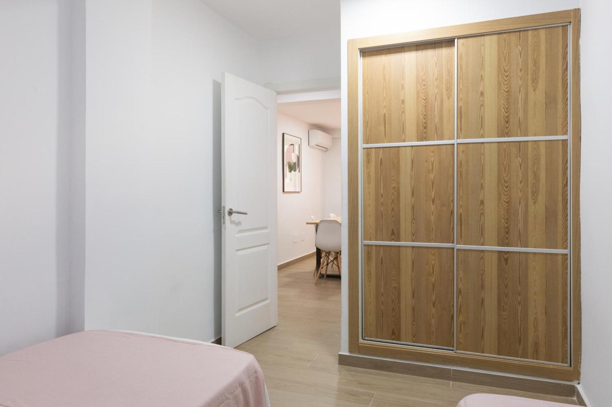 Charming Apartment Malagas Moon Exterior photo